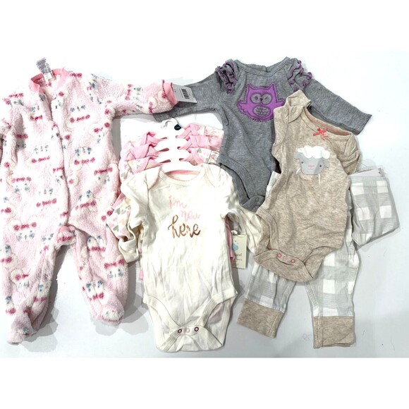 9 Piece Baby Girl NWT NEW Outfits and Pieces Size 0-3 Months - Picture 1 of 15